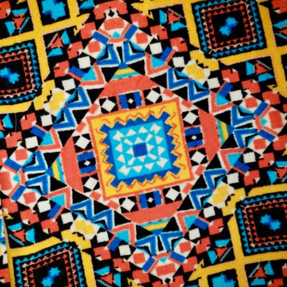 LulaRoe OS Aztec Pattern Leggings